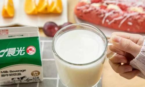 牛奶开封之后放冰箱还能保存多久