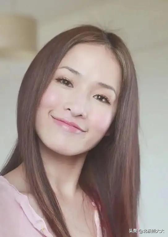 “10亿富婆”萧亚轩个人资料简介：见一个爱一个，男友越换越年轻