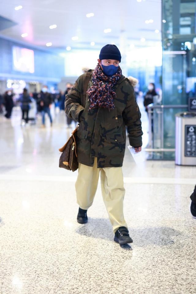 陆毅和鲍蕾以及袁弘和张歆艺合体拍情人节大片，都是最佳夫妻档