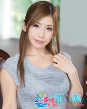 小泉沙彩人物海报