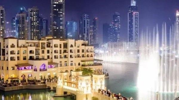 十大迪拜最高楼是多少米（迪拜塔最高多少层）  4