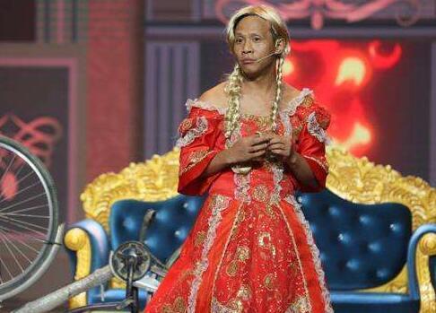 宋小宝二婚老婆曝光，与宋小宝不是一个档次？网友：难怪一直藏着