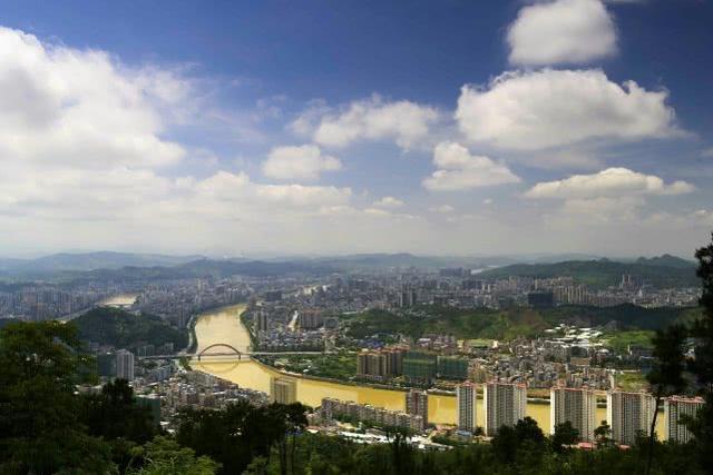 曾是广东的第二大城市，还做过两年临时省会，如今却沦为四线城市