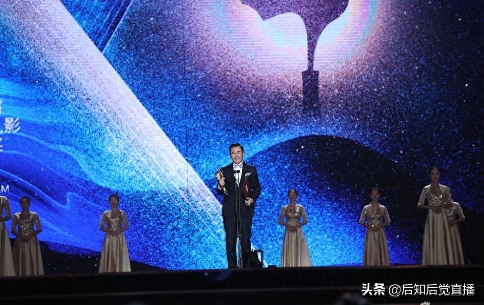 第32届金鸡奖最佳男配角得主王志飞 潇洒帅气 淡然从容 照片欣赏