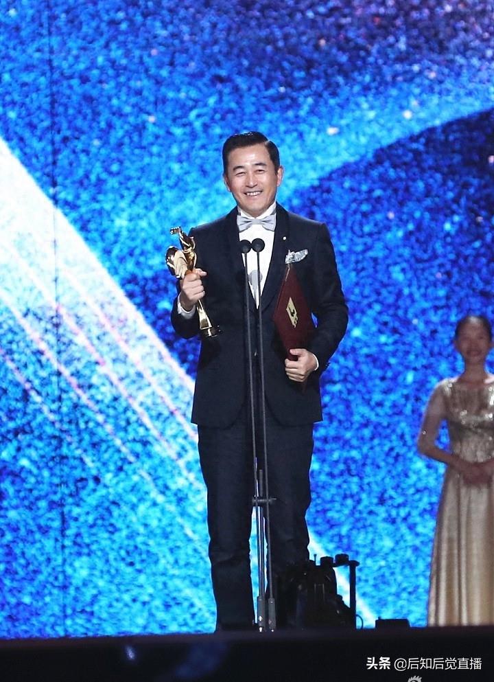 第32届金鸡奖最佳男配角得主王志飞 潇洒帅气 淡然从容 照片欣赏