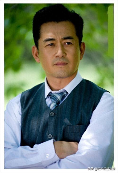 第32届金鸡奖最佳男配角得主王志飞 潇洒帅气 淡然从容 照片欣赏