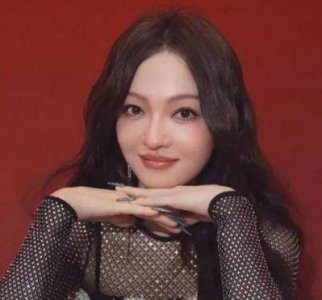 ​张韶涵的绯闻男友被曝光，男方身份引发关注