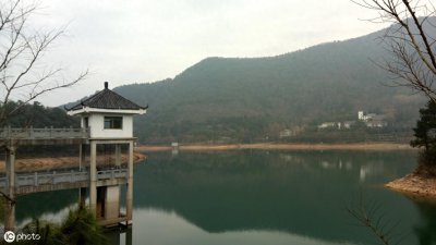 ​双龙洞是金华市的著名景区，是一个绝佳的避暑圣地