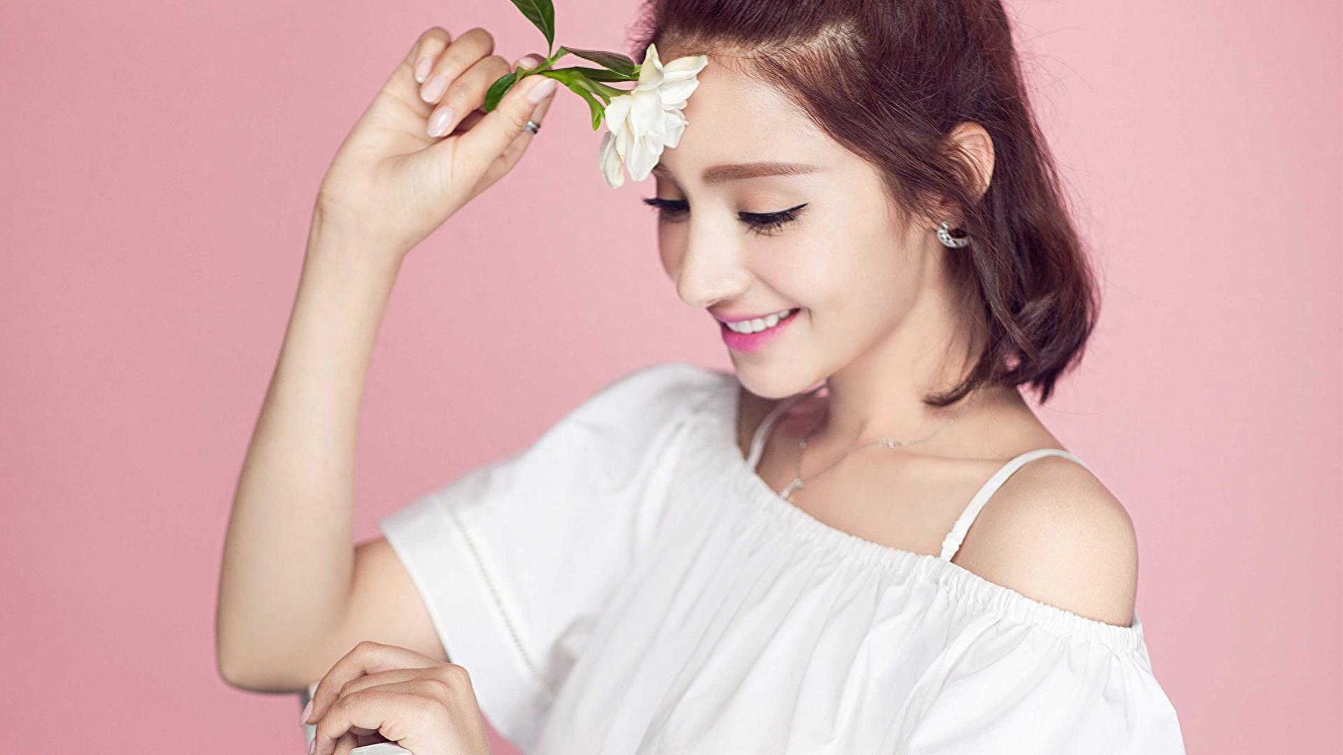 演员新秀麦迪娜,出道6年,出演过7部影视剧,您看过几部?