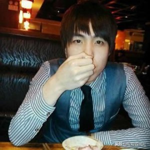 ​国服第一系列作者小漠入驻企鹅电竞 网友：三巨头正式集结