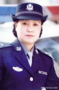 ​我们从古以来就有埋头苦干的人，有拼命硬干的人，有为民请命的人