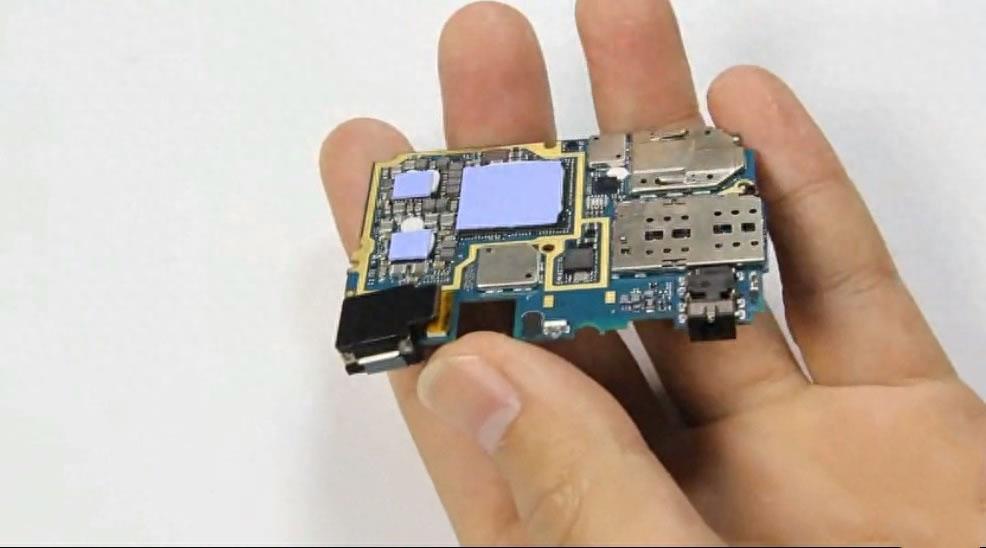 小米5拆机:想了解“黑科技”还得拆开来看