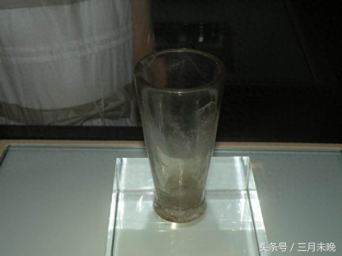 实拍战国水晶杯：惊动专家组，禁止出国展览，可网友普遍不买账？