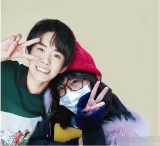 ​易烊千玺被指公布恋情，粉丝无情揭露真相