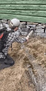 ​“渔网袜这么大的网，脚脚是怎么放进去的？”你就直接说好不好看吧！哈哈