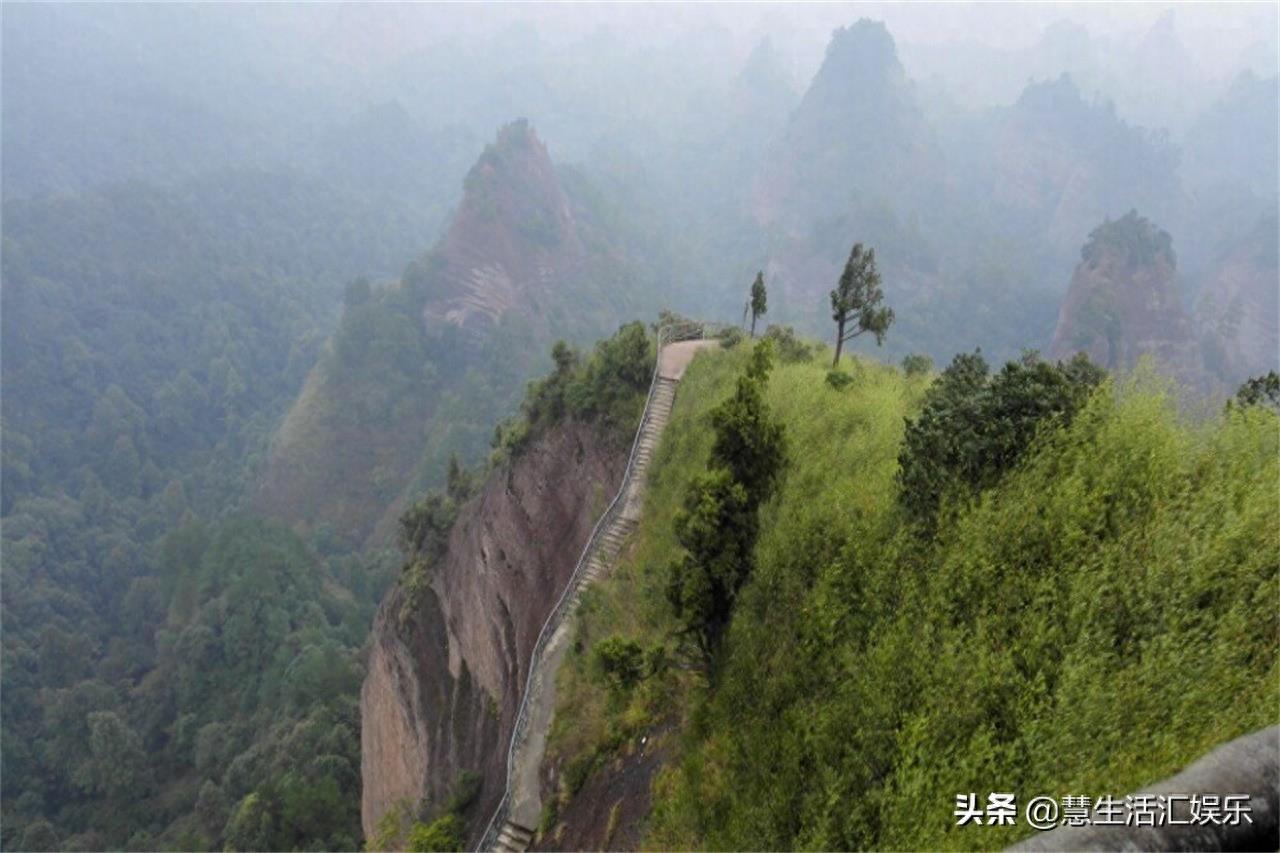 湖南怀化通道万佛山,旅游度假好去处,著名观赏爬山风景区