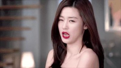 ​盘点近期女明星机场街拍，寻找属于你的搭配灵感