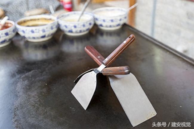 河北邯郸：传统风味小吃流传五千多年，一块甑糕五元，一斤十五