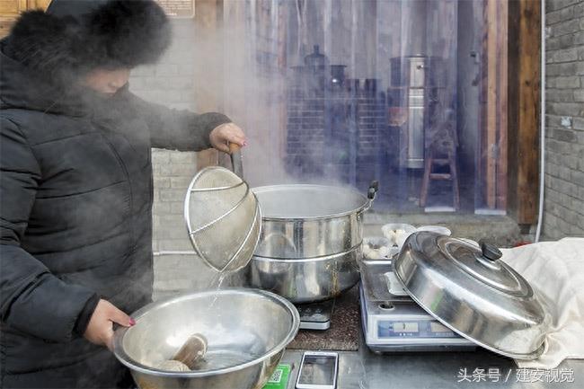 河北邯郸：传统风味小吃流传五千多年，一块甑糕五元，一斤十五