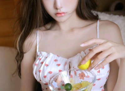 ​追女生聊天干货技巧：三招帮你打破微信尬聊