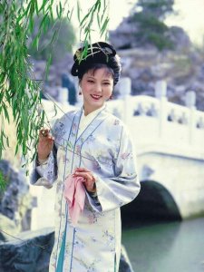 ​《红楼梦》：温柔和顺的袭人，为何结局如此凄惨，只因为一件事！