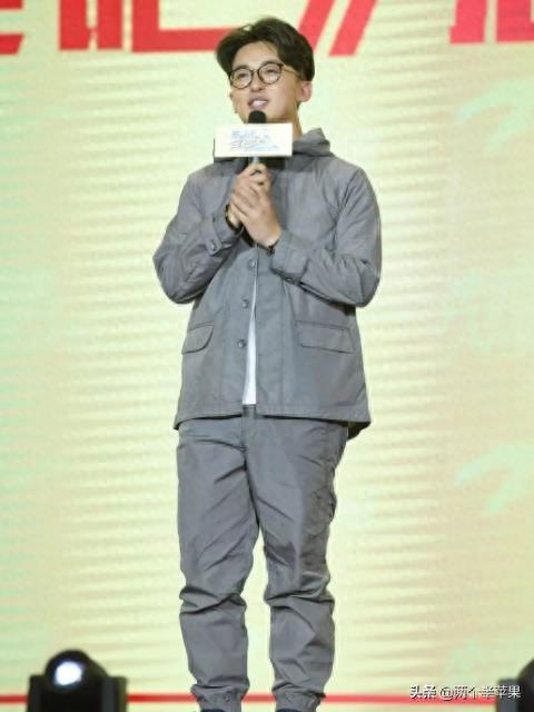 《跑男》导演入驻10年，只关注4位女星，看清是谁：眼光真好