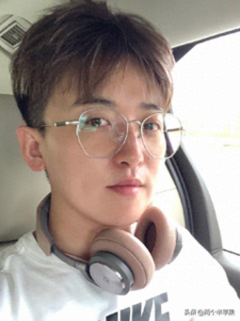 《跑男》导演入驻10年，只关注4位女星，看清是谁：眼光真好