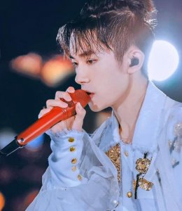 ​《这街2》结束后，易烊千玺在六周年演唱会上，竟还准备了惊喜？