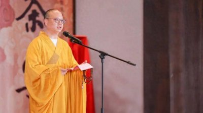 ​住持与女主播发生关系被敲诈320万，四川佛协副会长职务被免