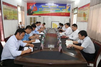 ​县委书记姬脉常到白云寺镇调研