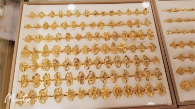 ​女人买黄金手镯记住“4个不买”，金店老板：一看便知是行家