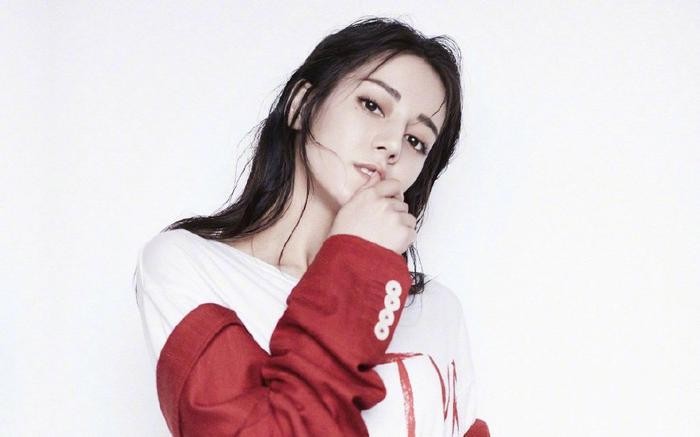 邓超晒跑男合照，鹿晗、关晓彤等均到齐，网友期待迪丽热巴？