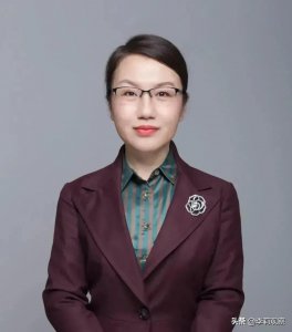 ​李莉，军事专家