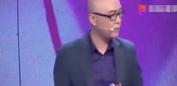 非诚勿扰主持人是谁（非诚勿扰12年两个光头主持人）