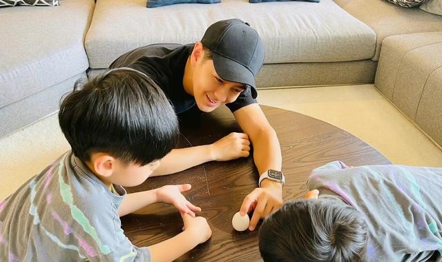 林志颖儿子和女儿近照（林志颖出院后为儿子低调庆生）(2)