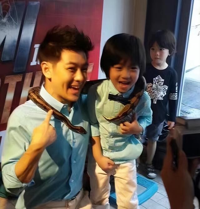 林志颖儿子和女儿近照（林志颖出院后为儿子低调庆生）(6)