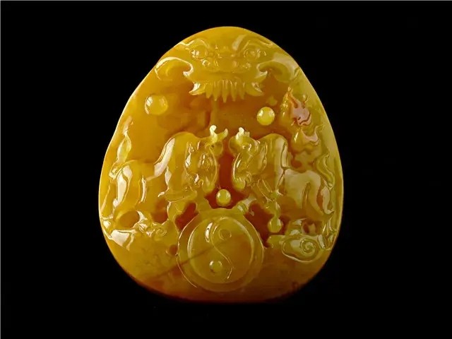 根珀和蜜蜡哪个贵(根珀和蜜蜡的区别)