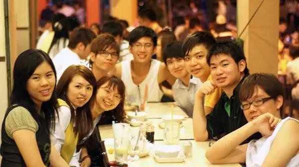 华裔abc代表什么（在文化纠结中成长的一代人）(10)