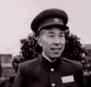 ​这5人都担任过广州军区司令，有2人是外战战神，有1人曾晋升上将