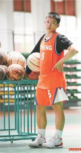 ​独臂篮球少年张家城:我想努力证明，我和别人没有什么不同