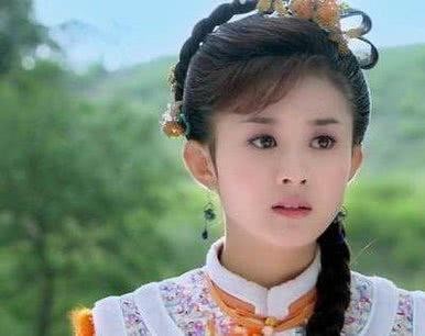 看了16岁的赵丽颖，再看看30岁的赵丽颖，网友：心疼颖宝！