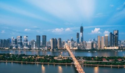 ​为啥说长沙有极大的概率会成为大都市？