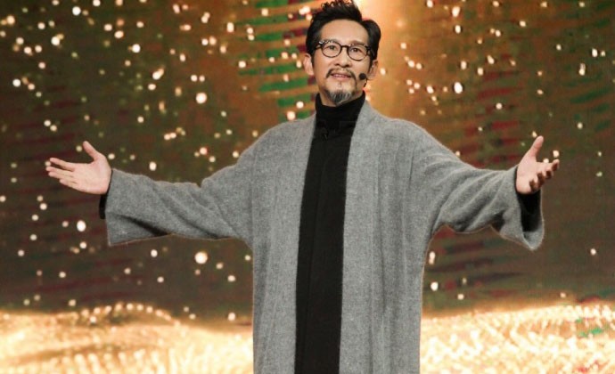 演员王劲松老婆何佳媛 两人生活的很低调