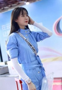 ​沈梦辰多少斤身高