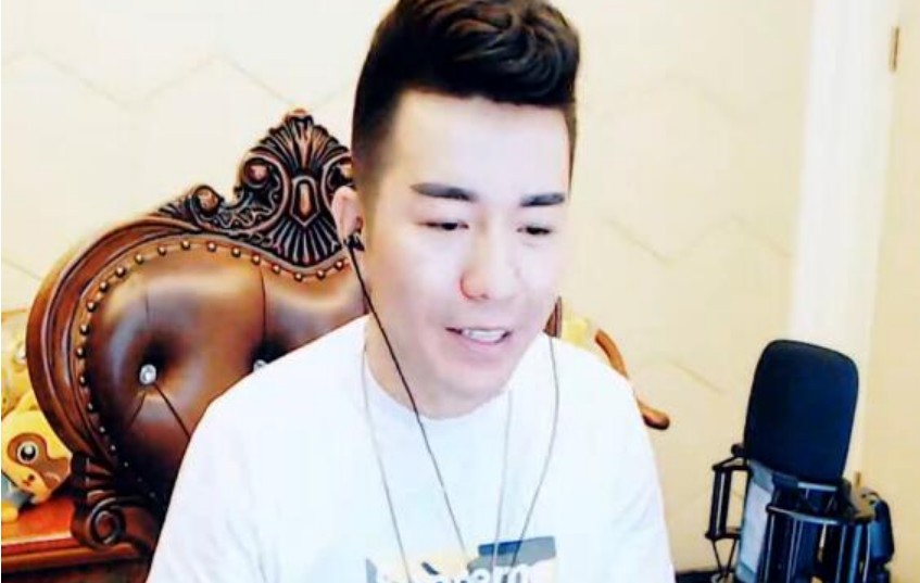 快乐哥空降利哥直播间买雷子 利哥会卖自己的徒弟吗