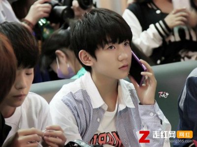 ​王源最近发生了什么事情，忙于工作太累让粉丝太心疼