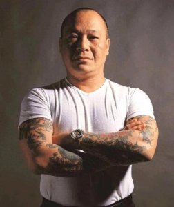 ​大B哥”吴志雄：从江湖边缘到银幕内外的蜕变人生