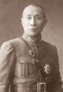 ​何成睿将军简介 何成浚与李宗仁