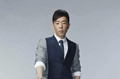 ​黄贯中父亲是谁（黄贯中爸爸刀砍妻子暴打儿媳朱茵）