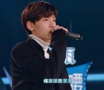 ​翟潇闻是哪个学校的嗓音动人圈粉无数被赞未来可期